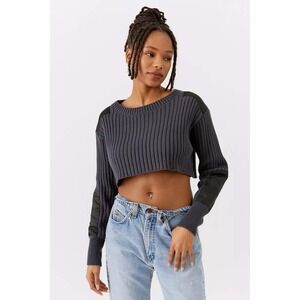 Urban Outfitters UO Kade Cropped Pullover Sweater Dark Gray Ribbed Patch Size‎ S